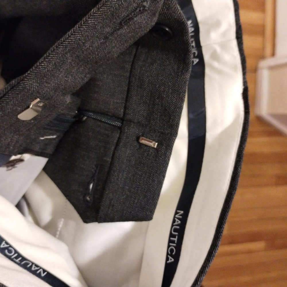 Nautica Suit - Size: 42R/36W - Picture 12 of 15